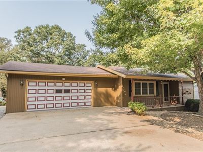 7 Glenbarr Ln, Bella Vista, AR, 72715