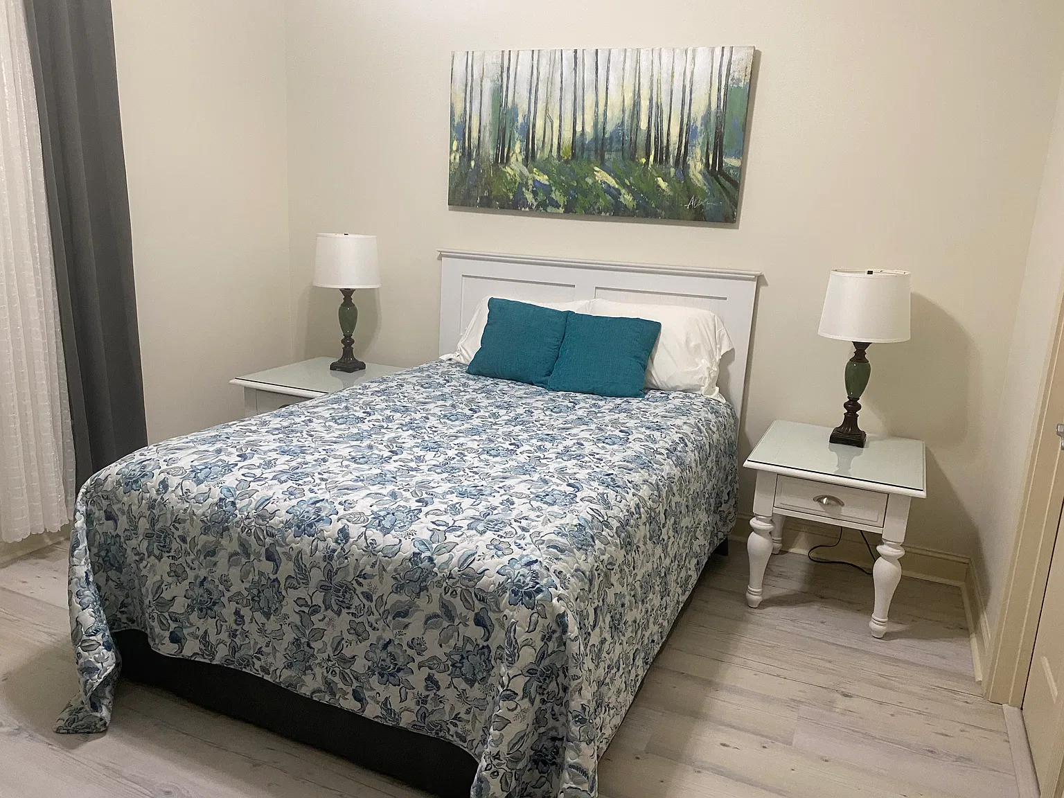 3 bed, 1400 sqft, $2,400 — Photo 4