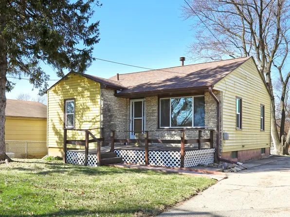 5936 SW 2nd St, Des Moines, IA 50315