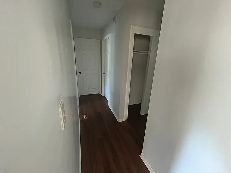 11226 Crystal Ave — Photo 2