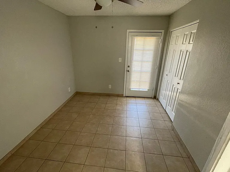 1725 E Pepper Cir #1 — Photo 8