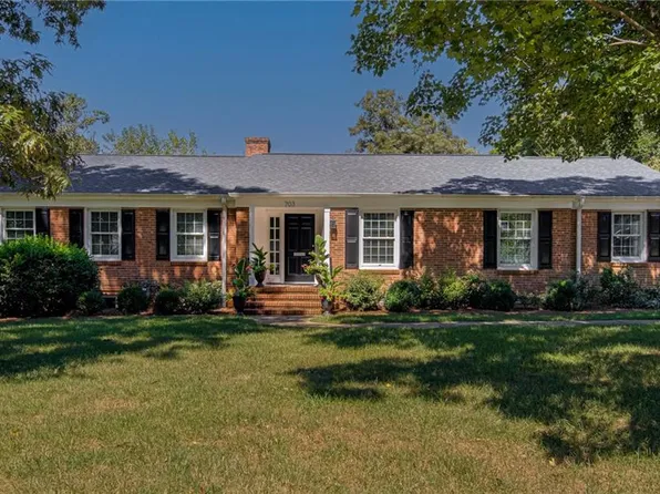 703 Redbud Dr, Greensboro, NC 27410