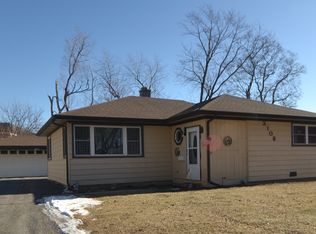 3108 Owl Dr, Rolling Meadows, IL 60008