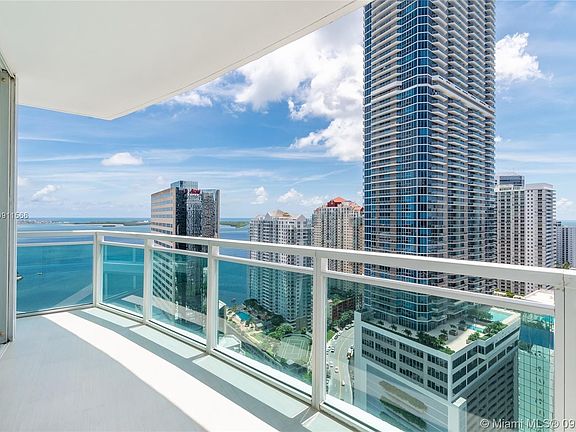 3rd image of 951 Brickell Ave APT 3210