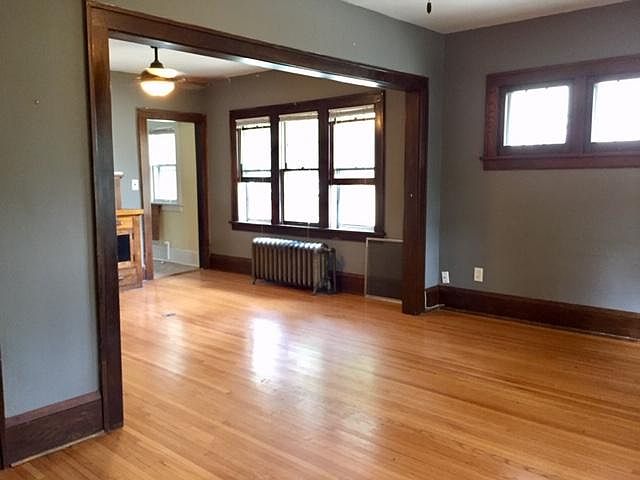 1st image of 518 W 28th St