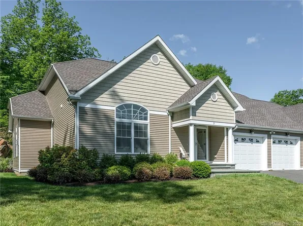 3 Rainbow Court #3, New Milford, CT 06776