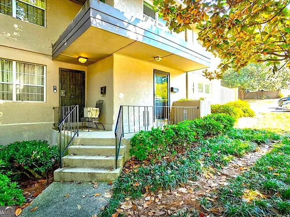 270 Lakemoore Dr NE APT D, Atlanta, GA 30342