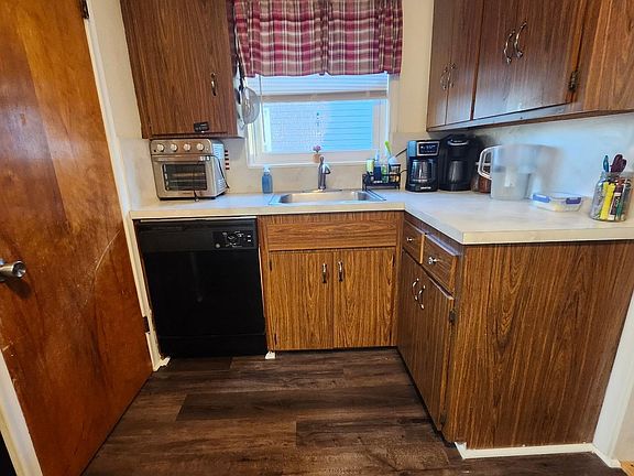 5th image of 23814 Cushing Ave