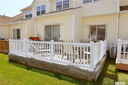 3rd image of 106 Cinnamon Ct