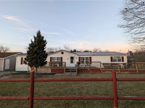 123 Matrix Ln, New Cumberland, WV 26047