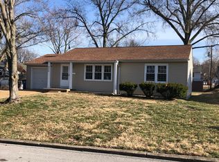 928 Vine St, Saint Charles, MO 63301