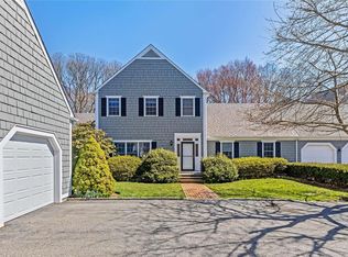 32 Overlook Rd, Glen Cove, NY 11542