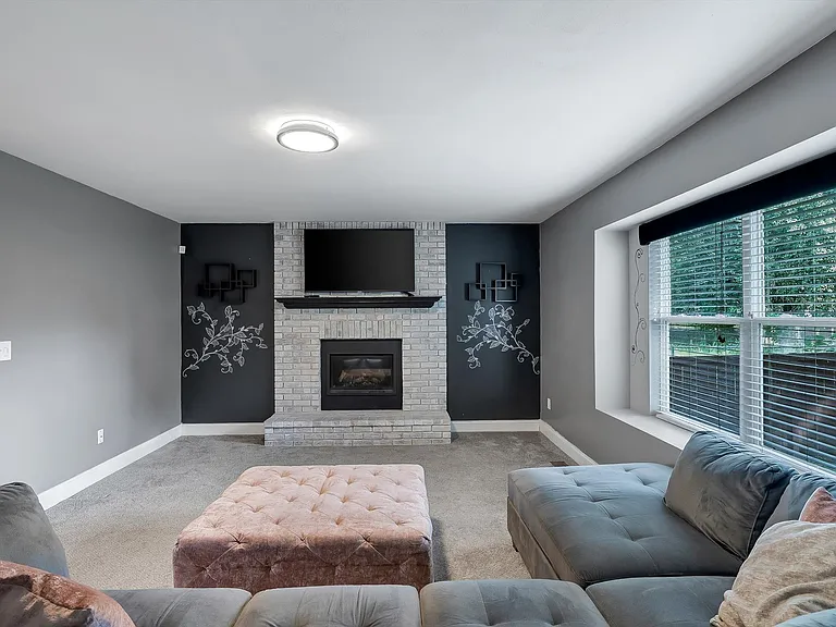1203 Ashford Place Dr — Photo 3
