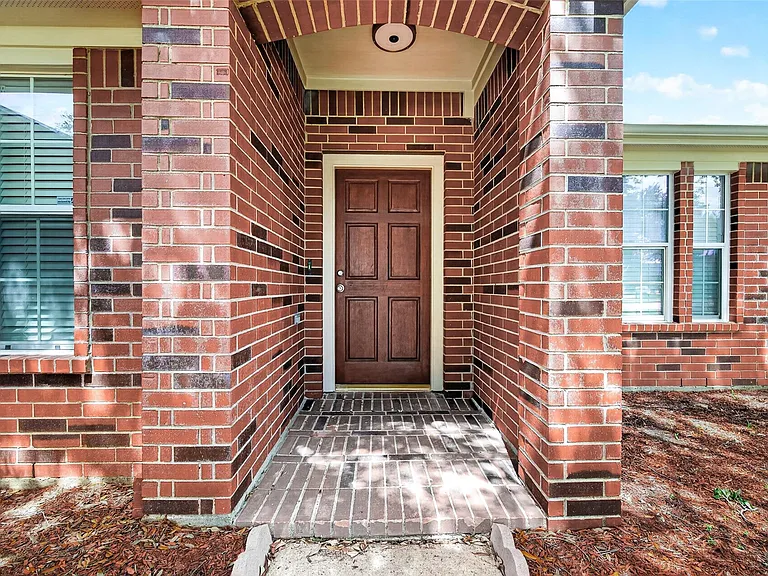 8810 Barron Wood Cir — Photo 2
