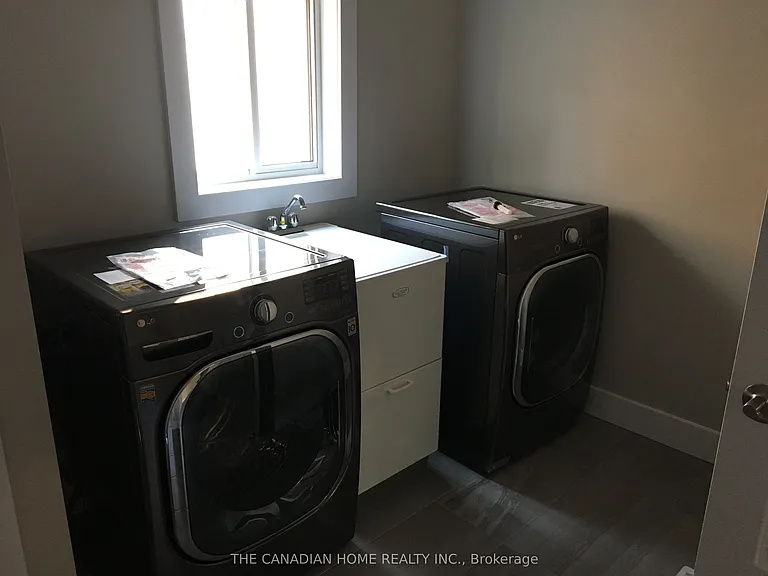 1753 Brayford Ave — Photo 5