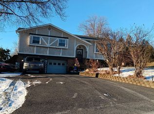551 Donna Dr, Bath, PA