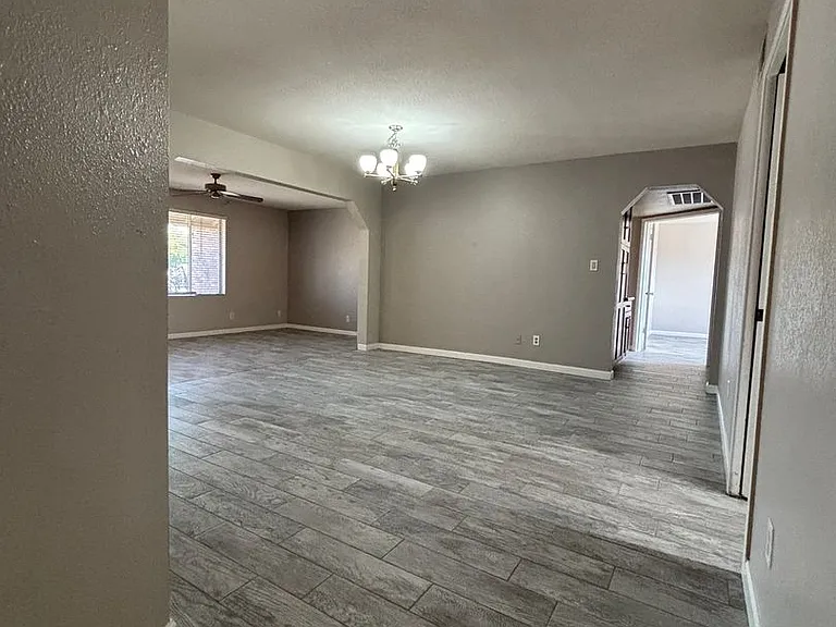 921 W Naranja Ave — Photo 5
