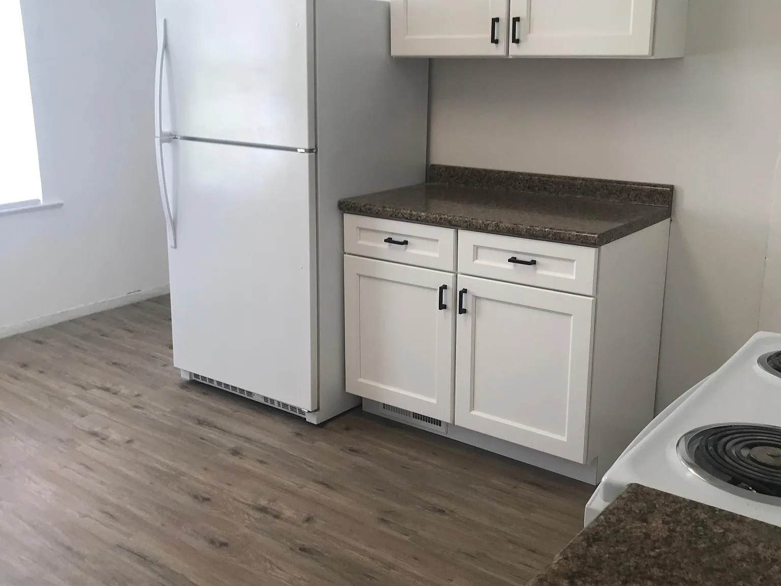 2 bed, 850 sqft, $800 — Photo 2