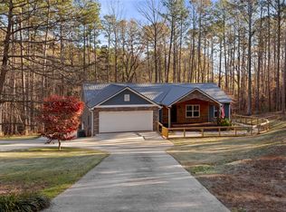 159 Honeywood Dr, West Union, SC 29696