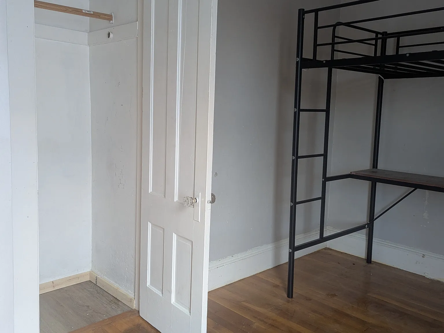 140 Clark St — Photo 2