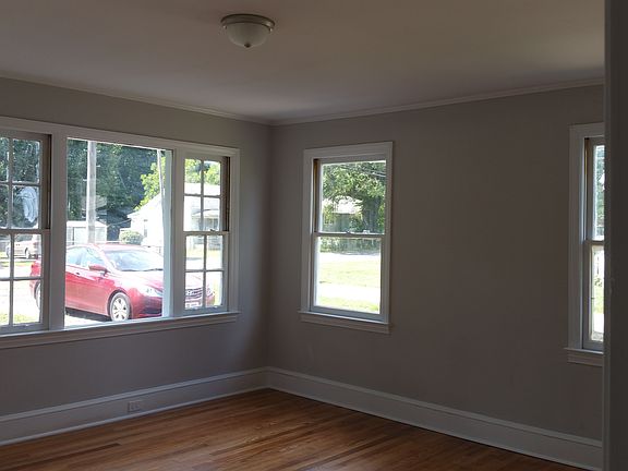 2nd image of 408 Spencer St