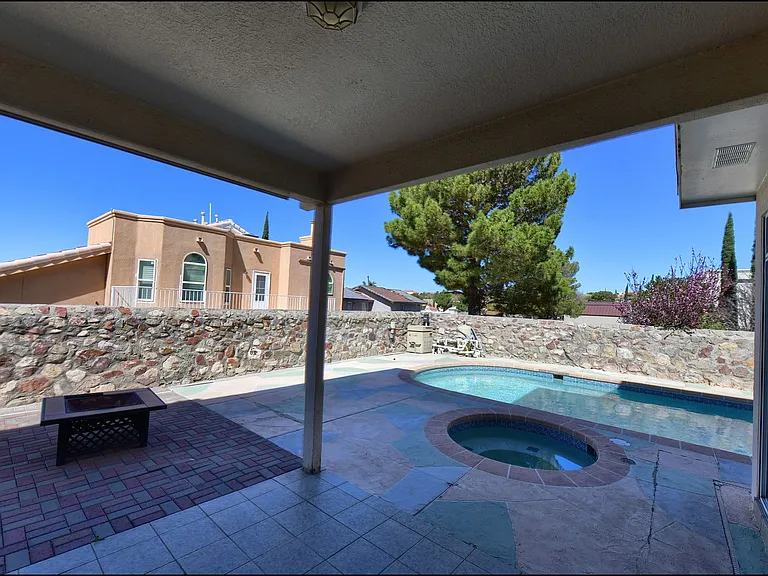 6123 La Posta Dr — Photo 39