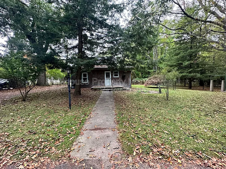 722 N Gordon St — Photo 16
