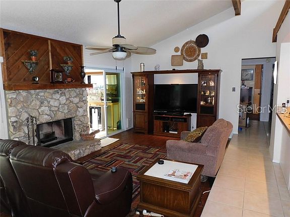 4th image of 107 N Shadow Bay Dr
