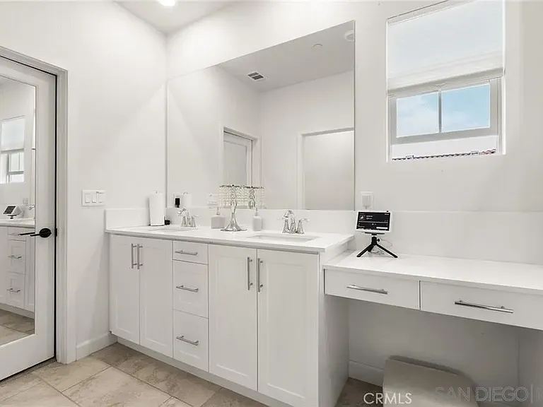 4374 Nautilus Way #8 — Photo 8