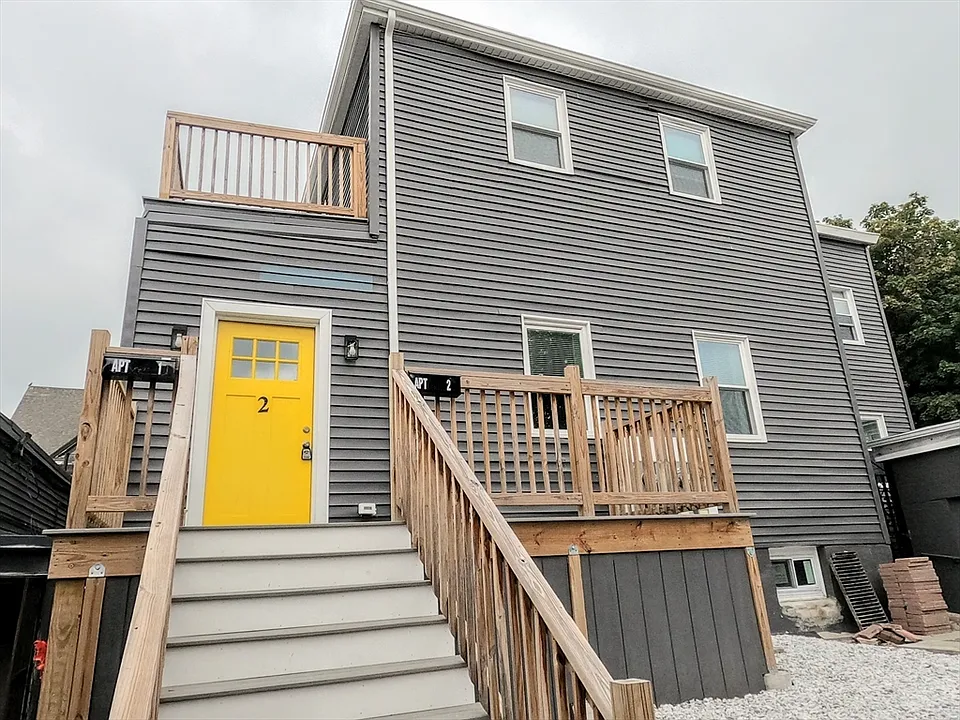 2 Sunnyside St #1