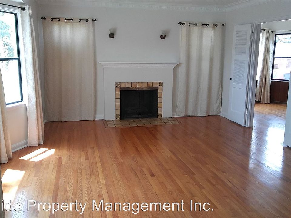 1st image of 10765 Braddock Dr