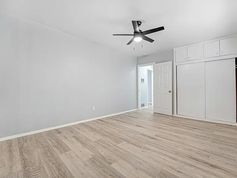 7411 S Figueroa St #1 — Photo 7