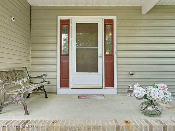 4th image of 1424 Ottawa Ct