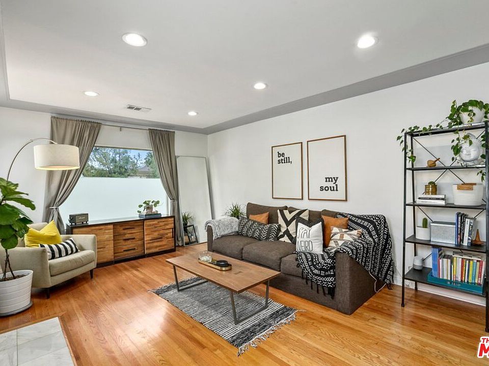 2nd image of 8013 Crenshaw Blvd