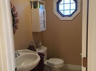 735 Gunnar Ln, Forsyth, IL 62535