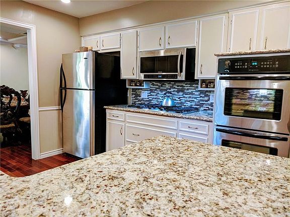 5th image of 1343 Glenhill Ln