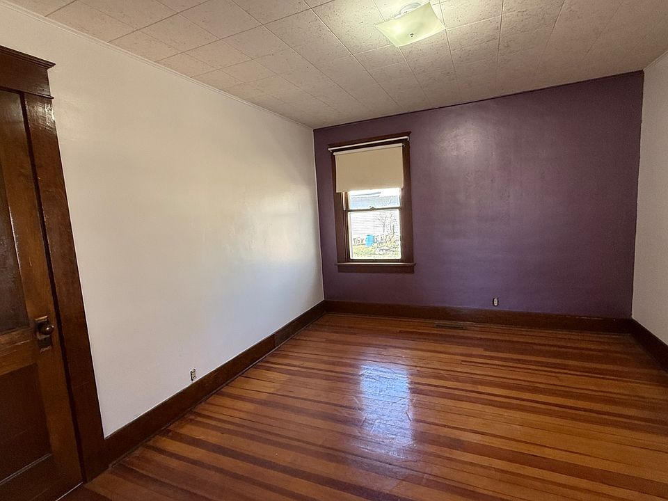 16th image of this home