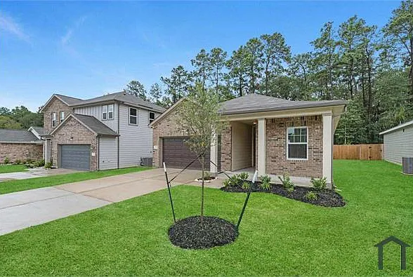 4925 McCoy Dr — Photo 2