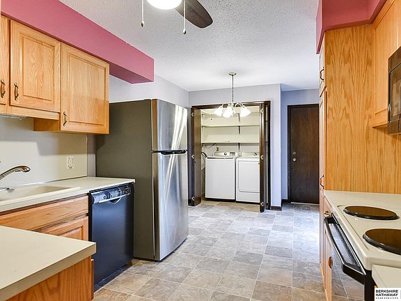 5th image of 4717 N 111th Cir