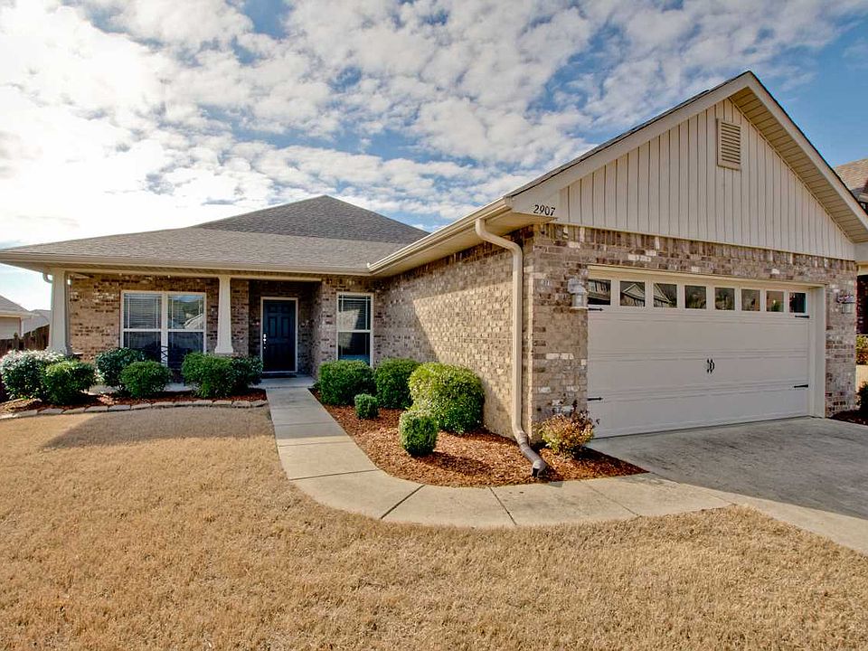 1st image of 2907 Old Barn Cir SE