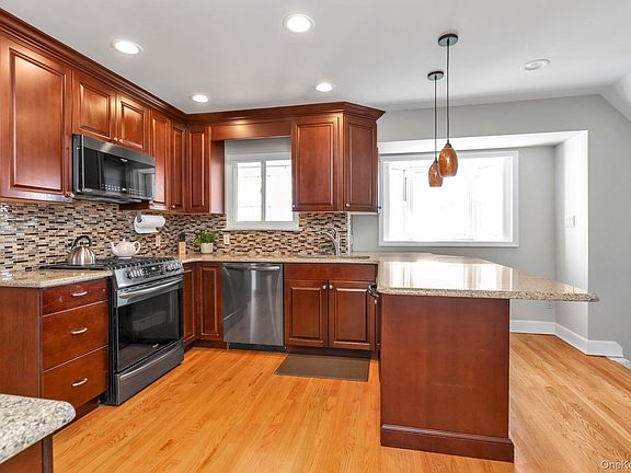 5th image of 2038 Ripley Lane