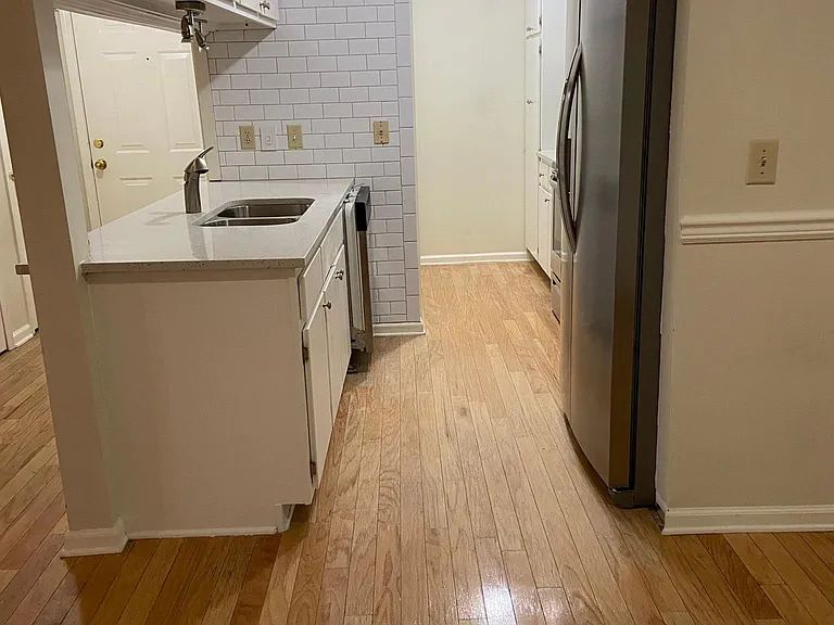 274 Hillsboro Pl #274 — Photo 2