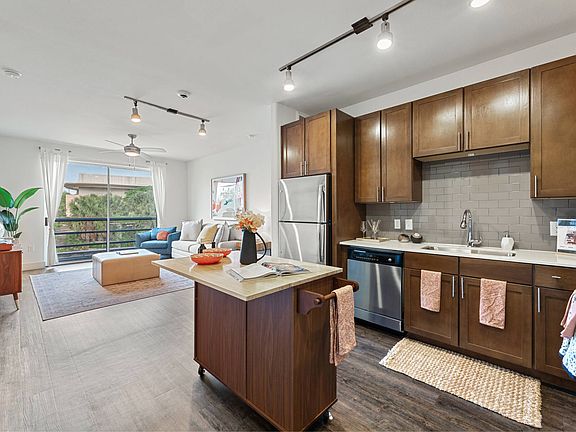 3rd image of 11711 Domain Dr #3563