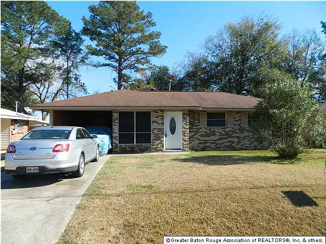 1st image of 1026 S Stacy Ave