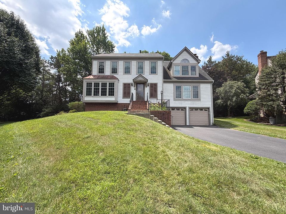 1st image of 350 Copperfield Ln