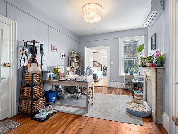 3rd image of 109 Eutaw St APT 3