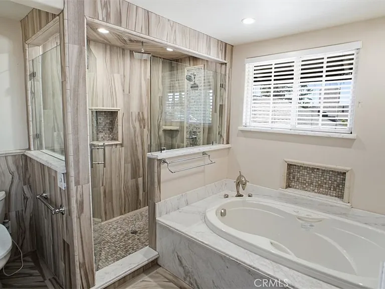 334 W Avenida De Las Flores — Photo 16