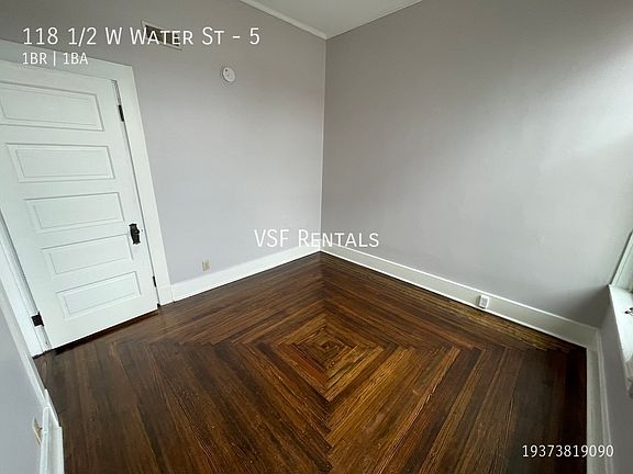 4th image of 118 1/2 W Water St APT 5
