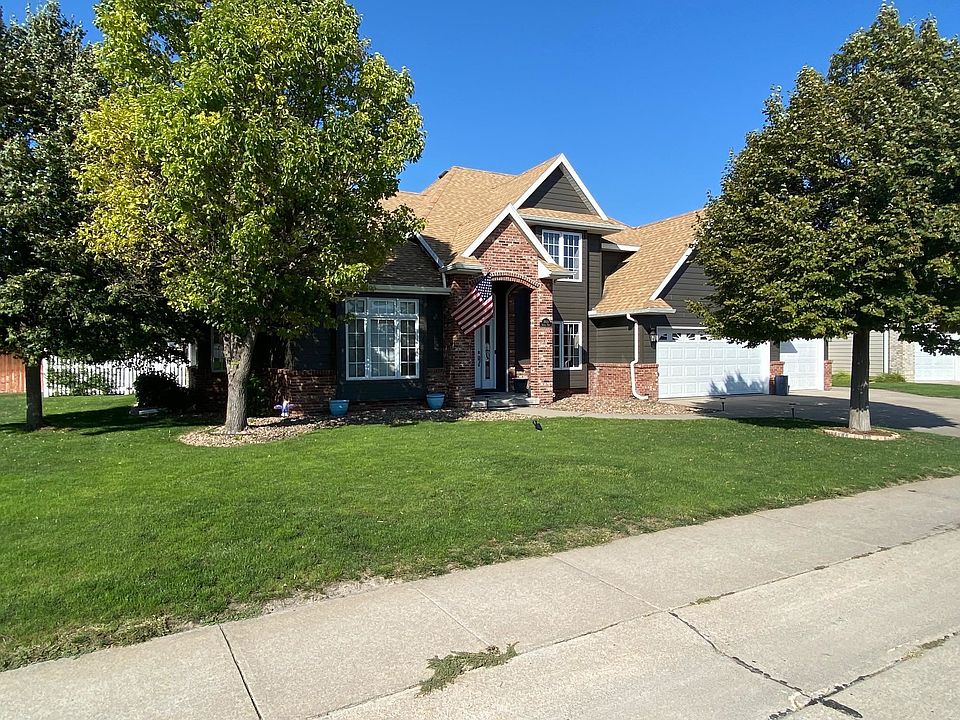 1st image of 3921 Sequoia Dr