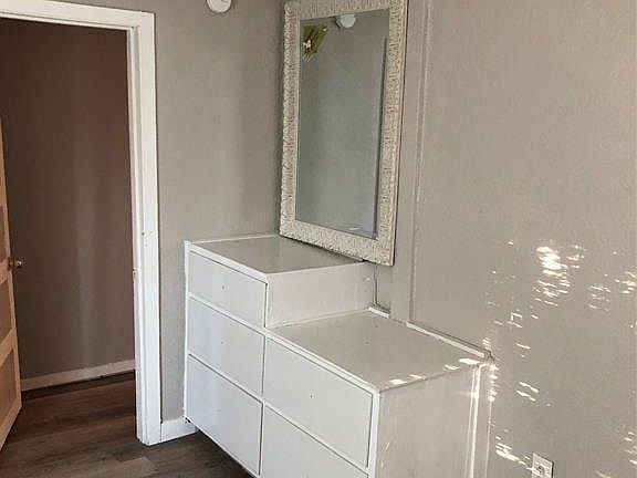 3rd image of 666 College Dr #1/2